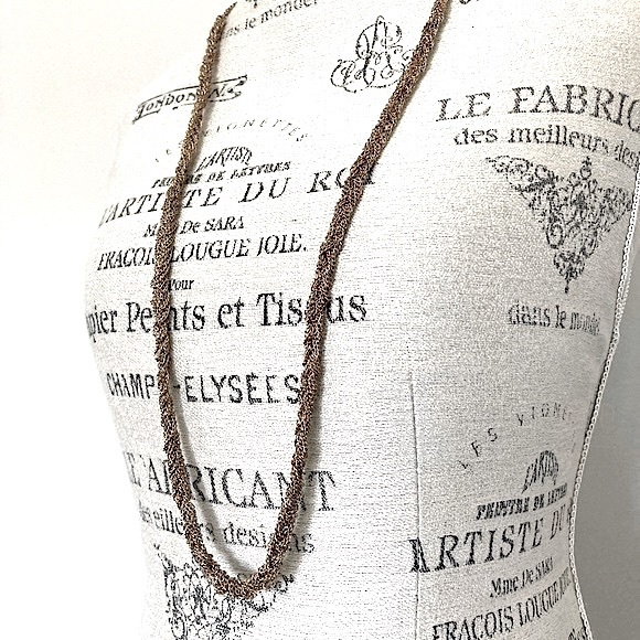 VINTAGE Gold Mesh Chain Necklace - Picture 3 of 7